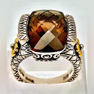 Elegant Silver and Gold Ring with Brown Gemstone